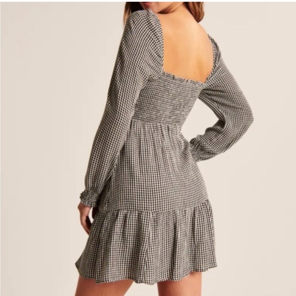 Abercrombie Long Sleeve Smocked Mini Dress (Small) - Picture 3 of 7